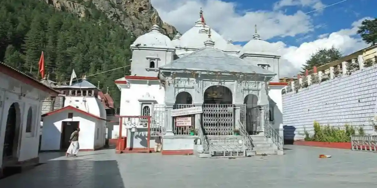gangotri dham temple source of river ganges pilgrimage
